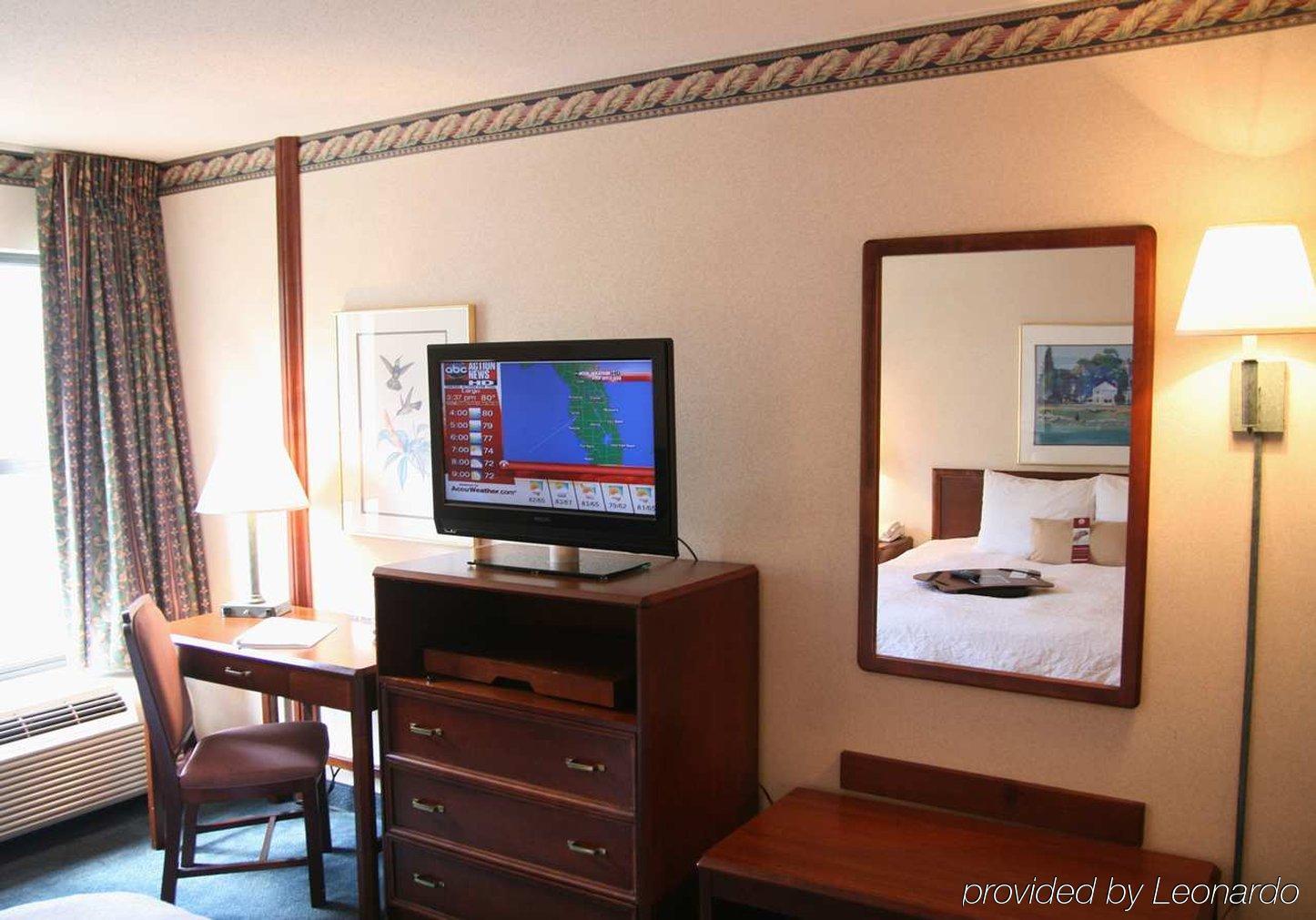 Hampton Inn & Suites Tampa-North Habitación foto